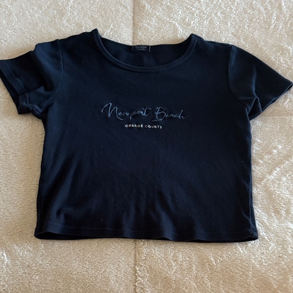 Tops - Newport Beach Orange County Navy Brandy Melville Cropped Tee